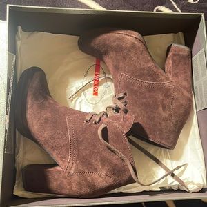 PRADA BROWN SUEDE SHORT ANKLE LACE UP BOOTS 37/5